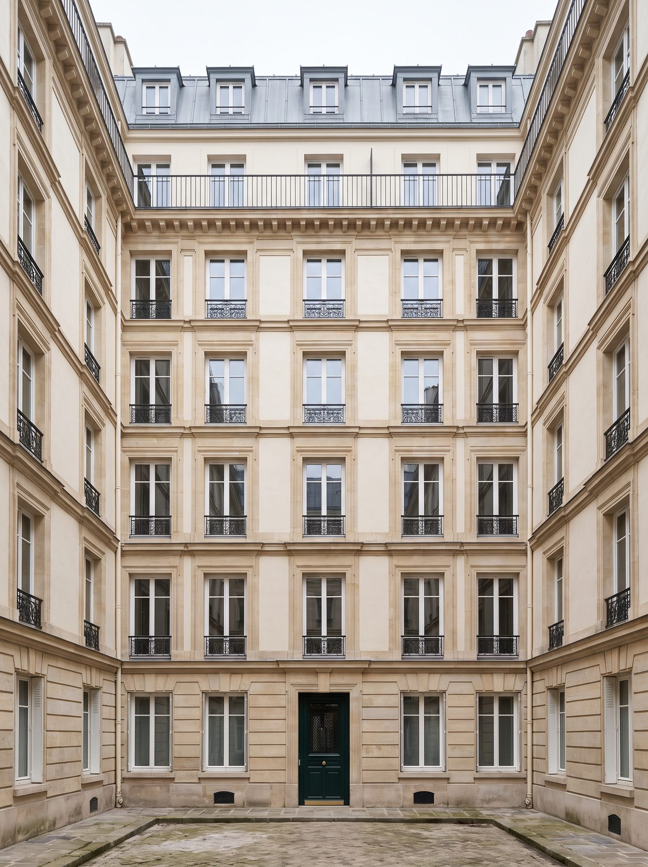 Exemple illustratif : rénovation extérieure dans un logement parisien